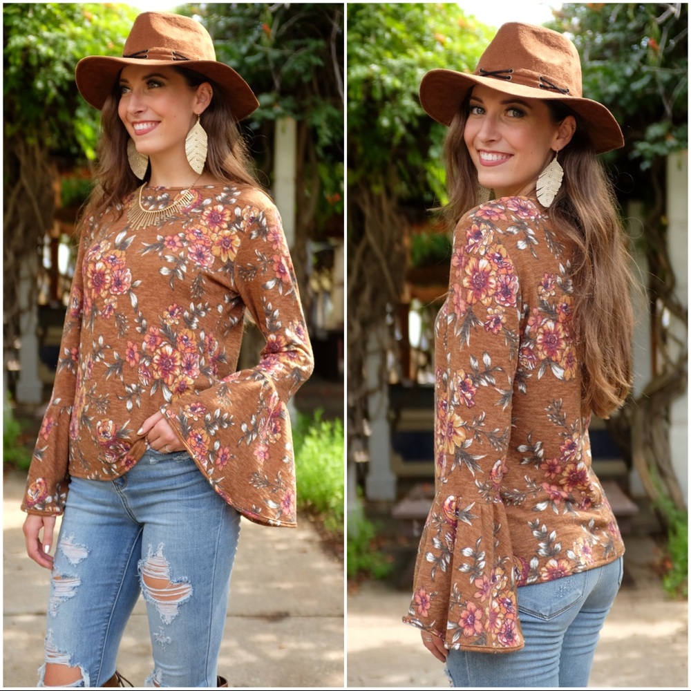 ✨LAST ✨Fall Floral Print Bell Sleeve Soft Knit Top - Picture 2 of 3